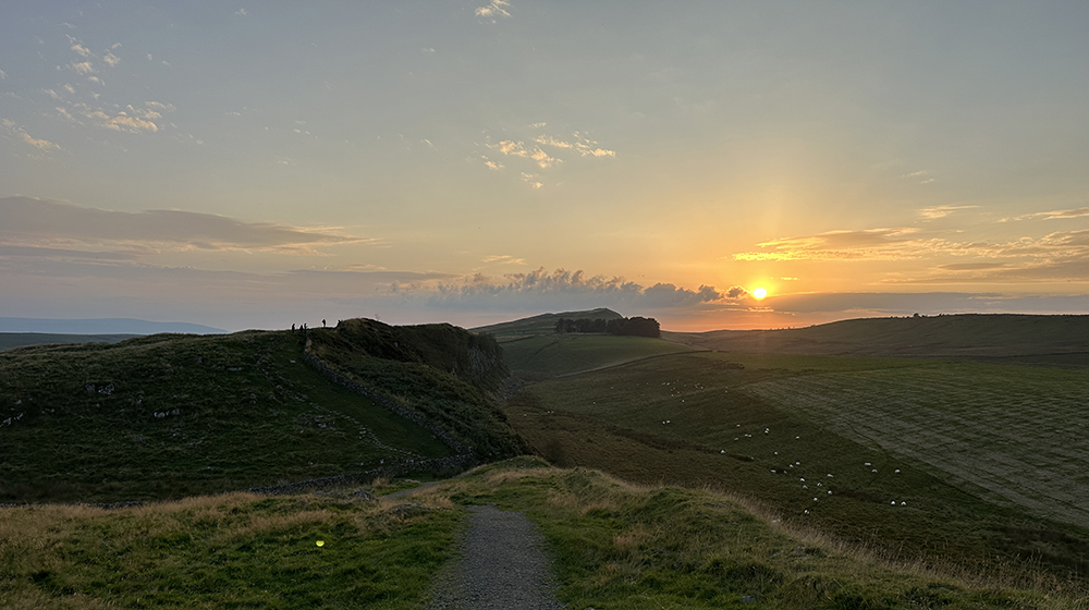how long to walk hadrians wall